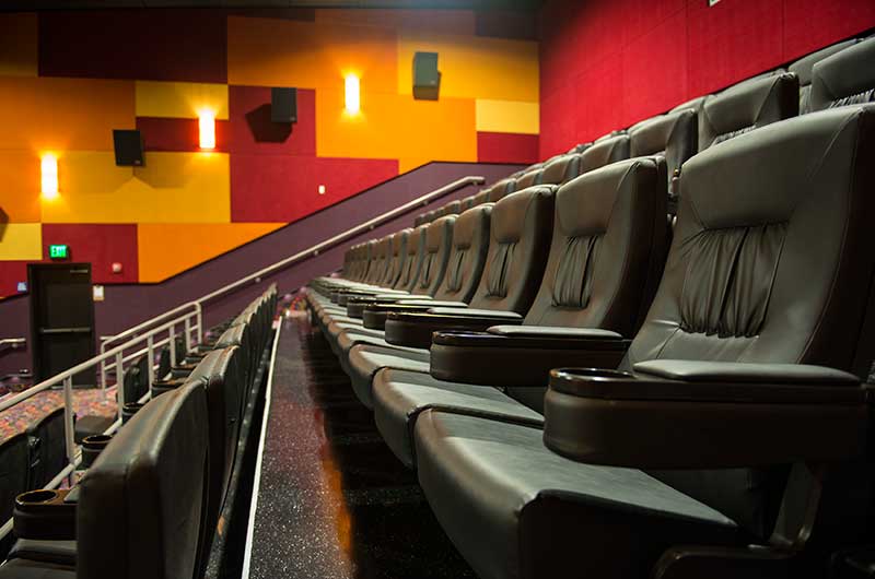 Regal Issaquah Highlands Stadium with model 84.84.2.84 Signature